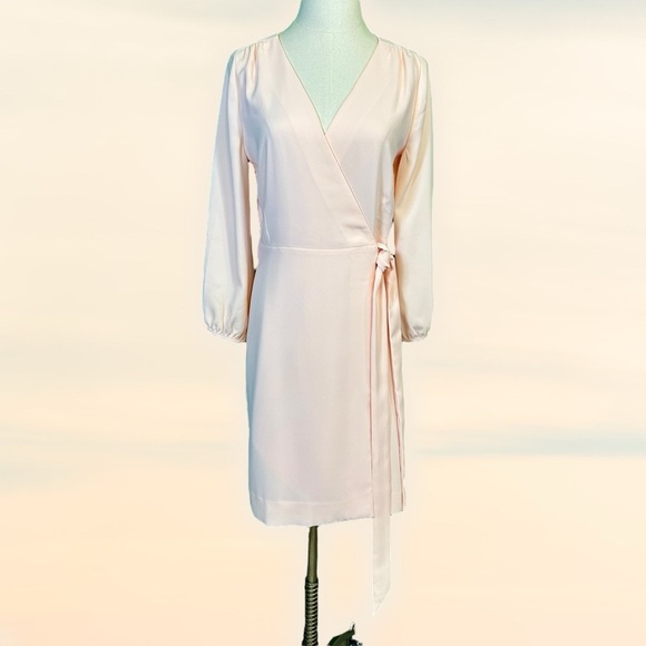 J. Crew ‘Wrap Dress in 365 Crepe’ in Baby Pink Size 4 - Picture 2 of 16